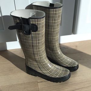 SPERRY plaid rubber rain boot size 7